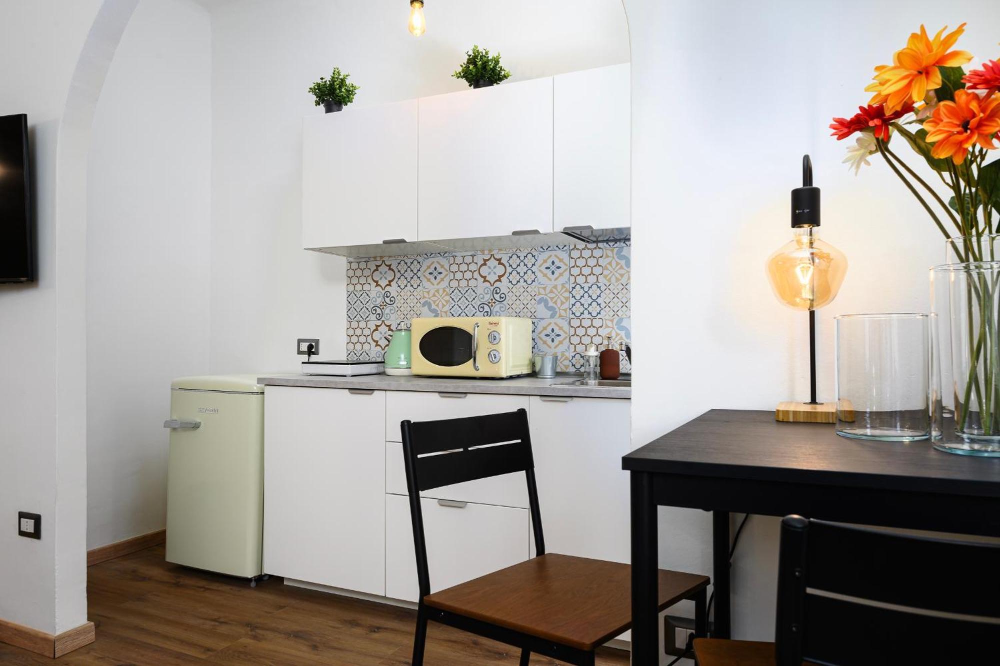 Sebino 15 - Monolocale Cool, Milan